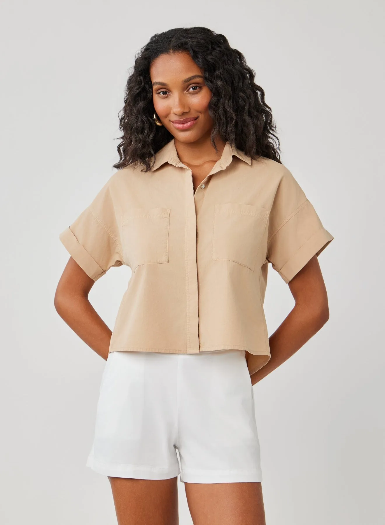Boxy Two Pocket Short Sleeve Shirt - Kona Khaki