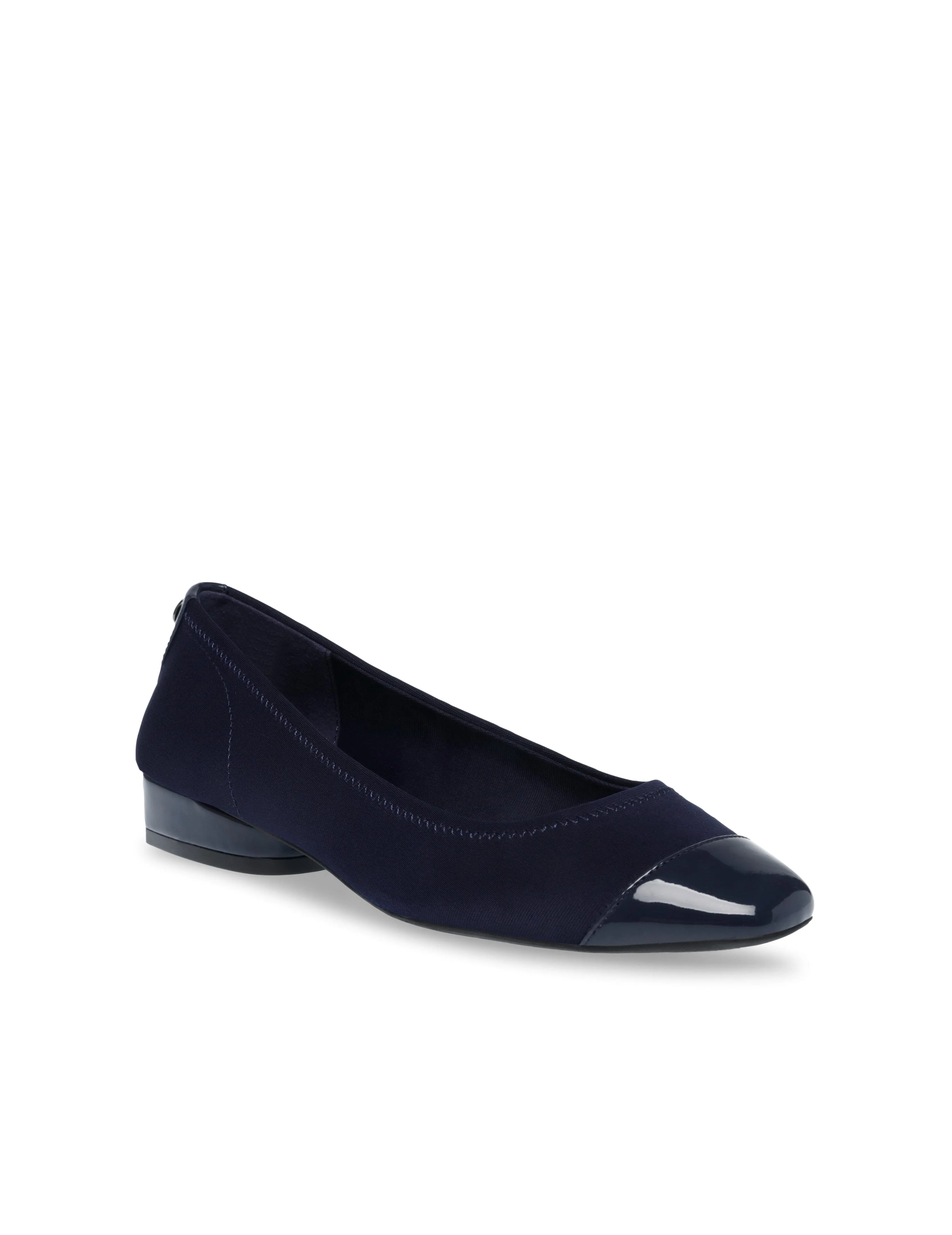 Carlie Flat