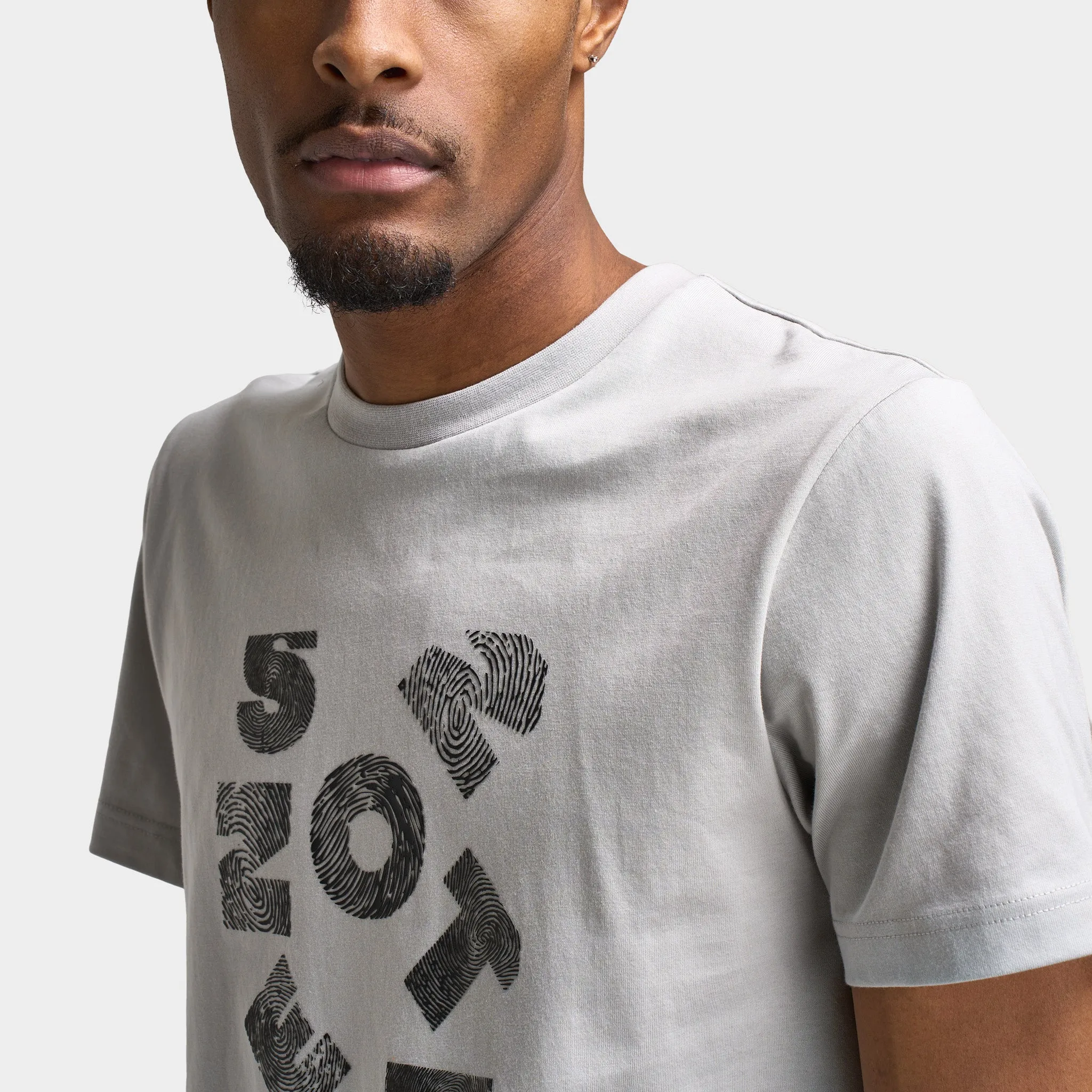 Sonneti Chromes Graphic T-Shirt / High Rise