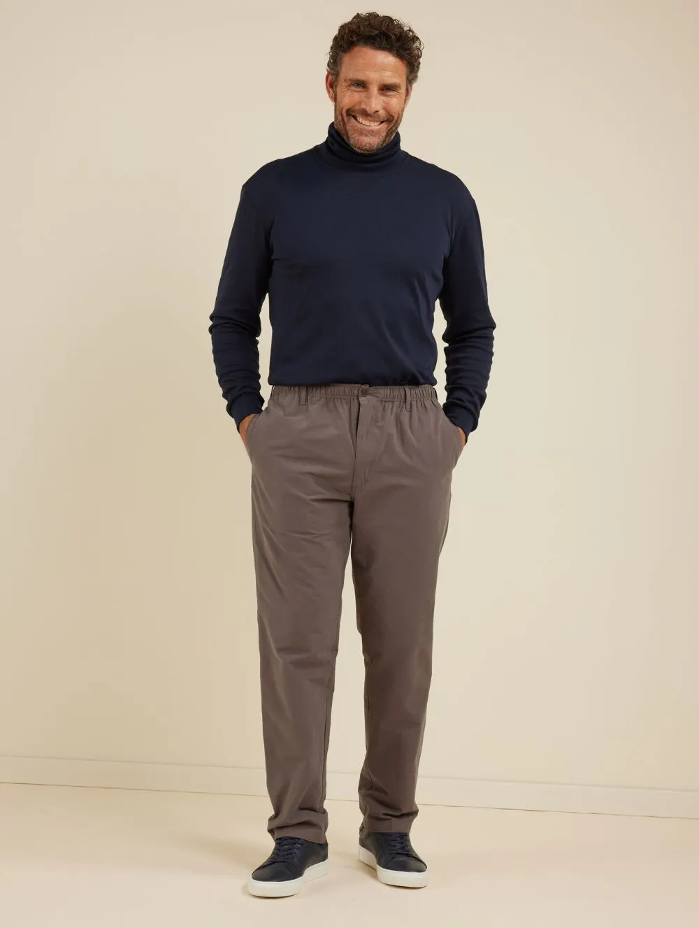 Woodbury Pull On Pant